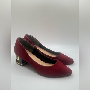 Vivian Women’s Burgundy  Faux Suede Slip On  Heels Pumps Size 7 1/2M